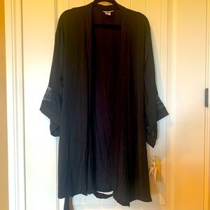 Black robe w/lace trim NWT